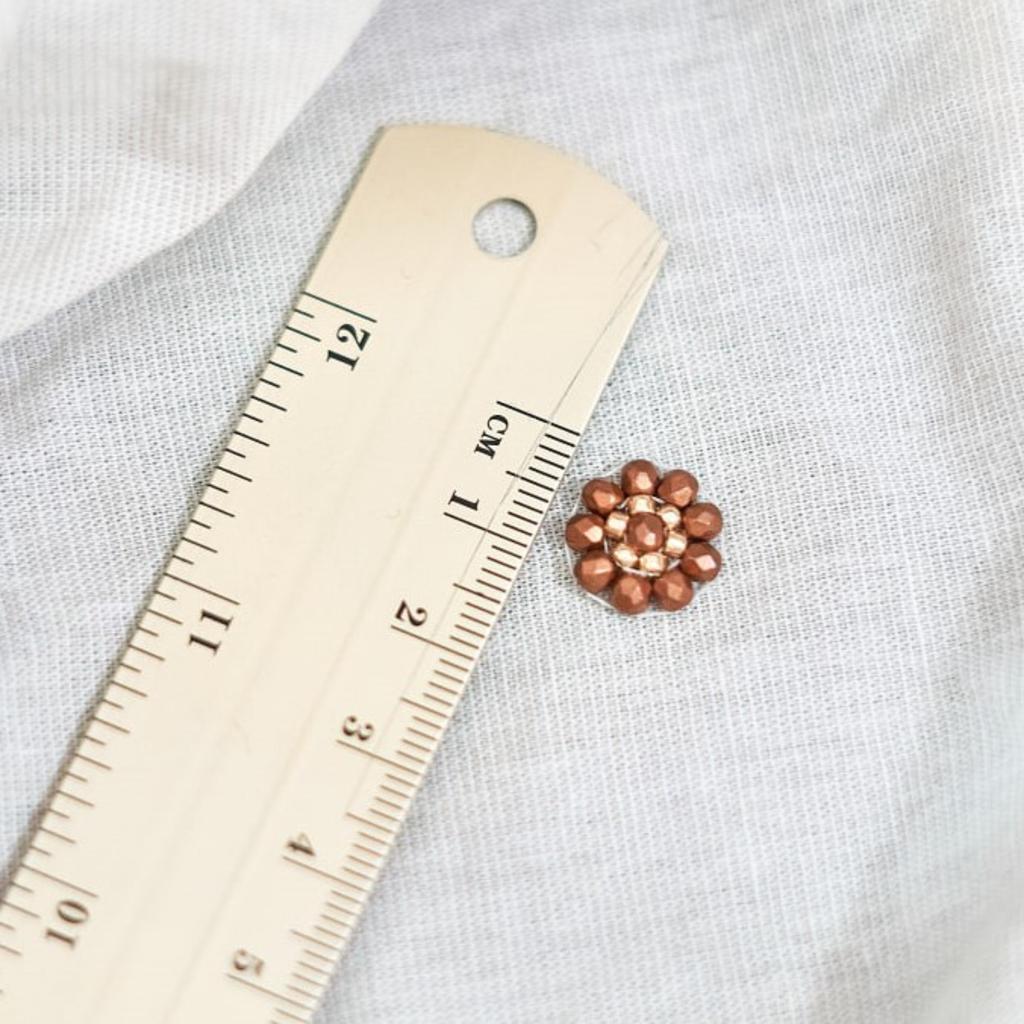 Kupferfarbene Ohrstecker Modell Elise - Image 2