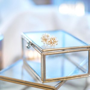 Ohrringe Modell Elise  in schimmerndem Gold