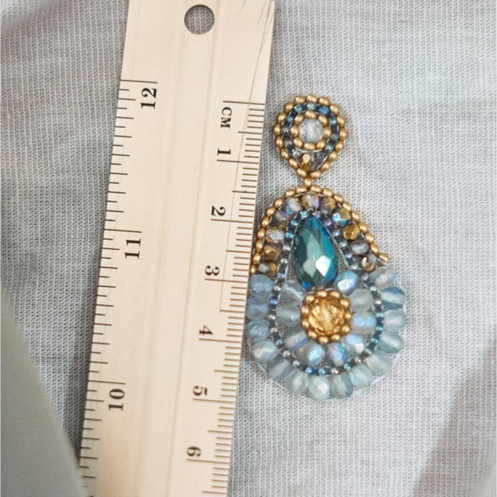 Perlenohrringe Modell Maria in schimmerndem Blau und Gold - Image 3