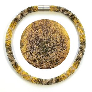 Halskette gelbe Hecke