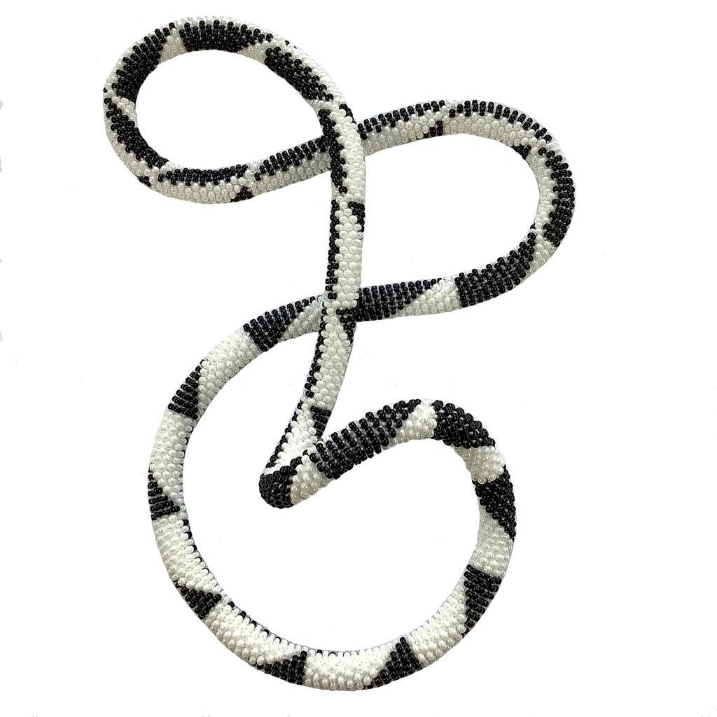 endlose Halskette schwarz weiss