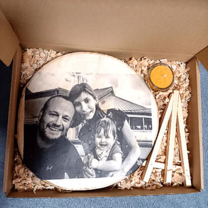 Geschenkebox Personalisierte Baumscheibe Ahorn - Image 3