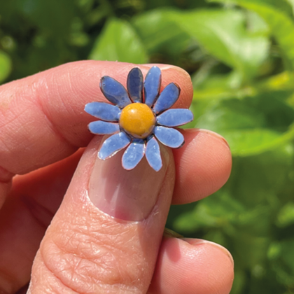 Ohrstecker Daisy blau - Image 3