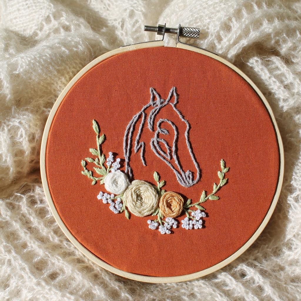 Stickbild "Pferd mit Blumen" - Image 3