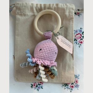 Babyrassel Oktopus gehäkelt