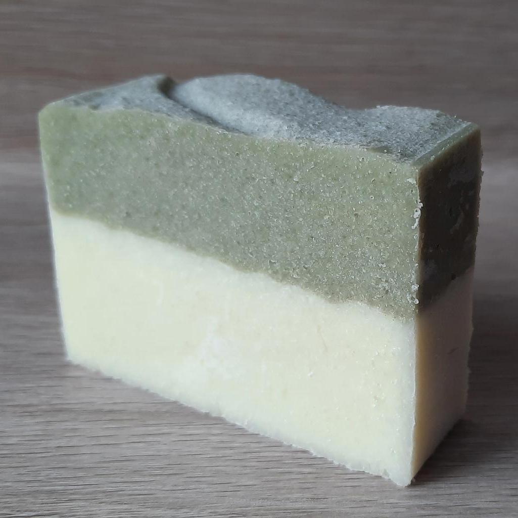 Naturseife Salzseife Pfefferminze & Limette mit Tonerde grün