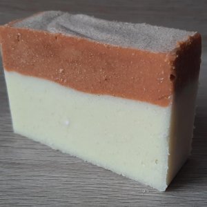 Naturseife Salzseife Ingwer & Patchouli mit Tonerde orang, Peelingseife