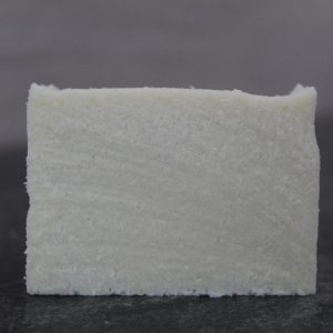 Naturseife Salzseife Weißer Marmor ohne Duft. Peelingseife