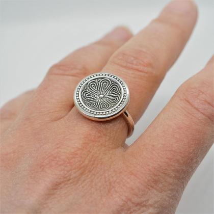 Aufgeknöpft Ring gross - Image 2