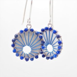 Verwickelt Ohrringe klein blau