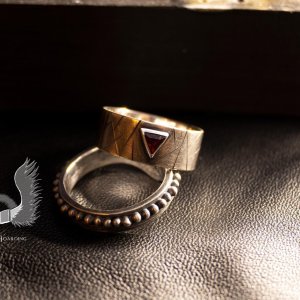 Silberring mit Dreiecks-Granat