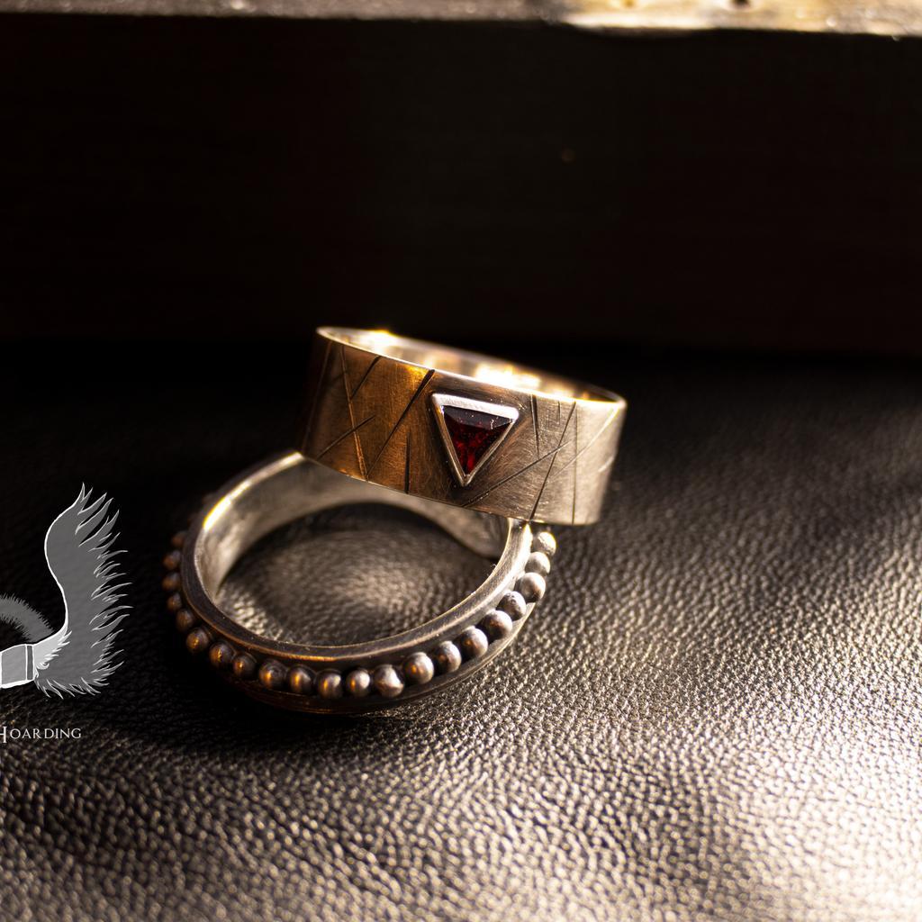 Silberring mit Dreiecks-Granat