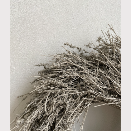 Kranz aus getrocknetem Thymian in Grau gefärbt 25cm - Image 2