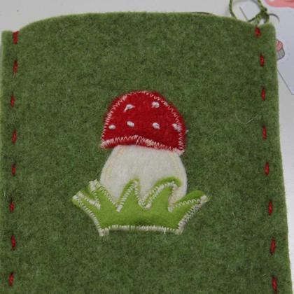 Brillenetui aus Wollfilz