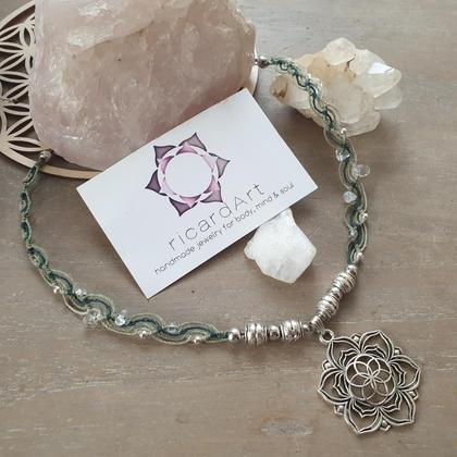 Halskette 'Lotus - Bergkristall'