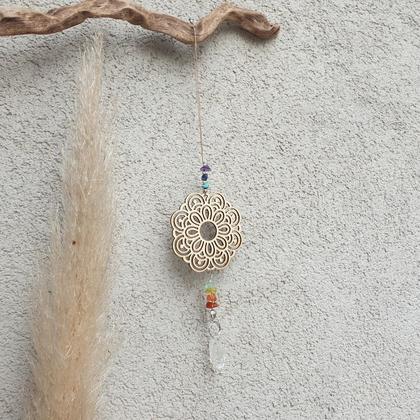 Chakra-Sonnenfänger 'Mandala-Flower' mit Regenbogenkristall