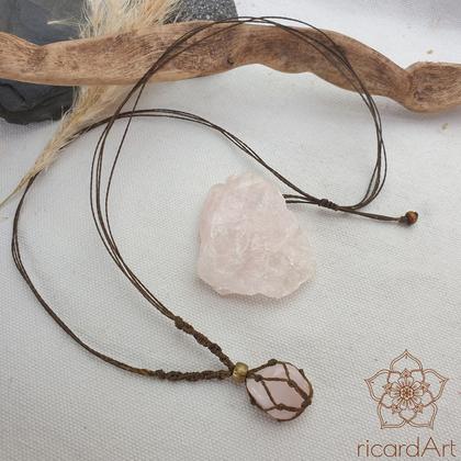 ROSENQUARZ 'Talisman' Halskette
