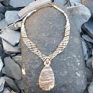 Blumenachat Collier