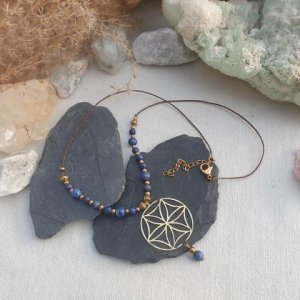 Lapislazuli Halskette *Seed of Life*