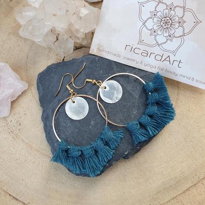 Makramee Ohrringe *SEASHELL CIRCLES* 40mm petrol - Image 2