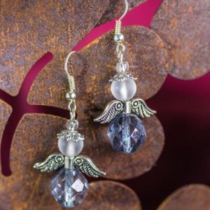 Ohrhänger Engel silberfarben mit saphirblauer Glasschliffperle