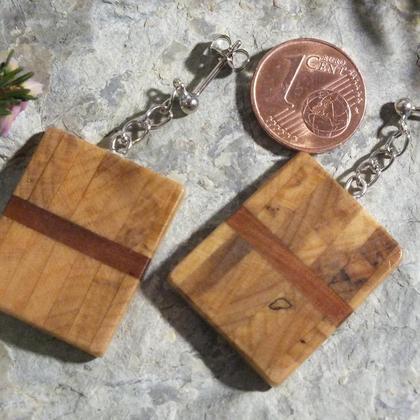 Ohrringe aus Magnolie und Zwetschke