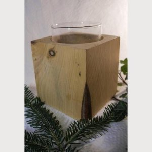 Weihnachtliches Tischlicht aus Zirbe