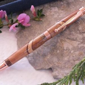 Kugelschreiber aus 4 Holzarten