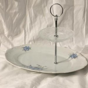 Etagere aus der Mitte
