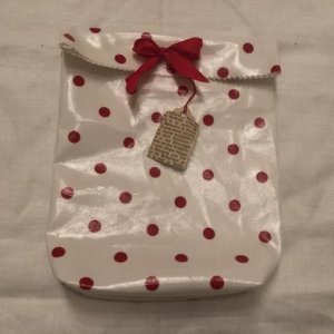 Geschenksverpackung – Punkte