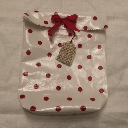 Geschenksverpackung - Punkte