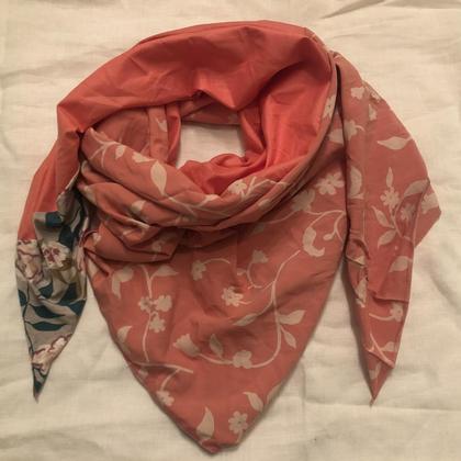 Dreieckstuch Rosa Blumen - Image 2