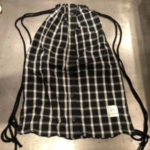 Upcycling Rucksack – Schwarz kariert