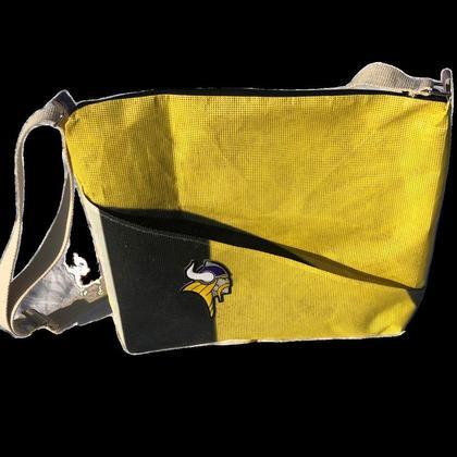 Upcycling - Handtasche - "Vienna Vikings"