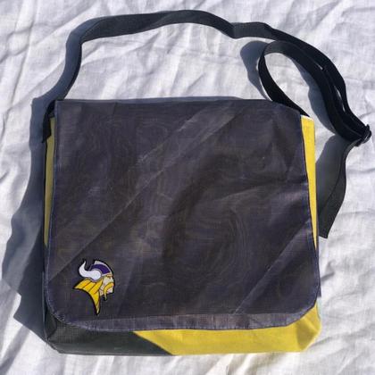 Upcycling - Messengerbag - "Vienna Vikings"