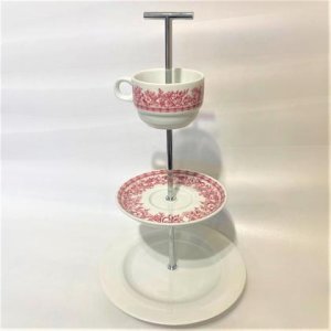 Etagere „Weiß mit roter Blumen-Banderole“