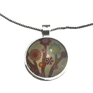 Kette – Äste mit Blüten