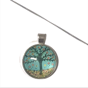 Kette – Baum mit Blüten und Blümchen