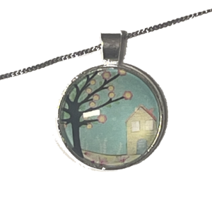 Kette – Baum mit Blüten und Haus