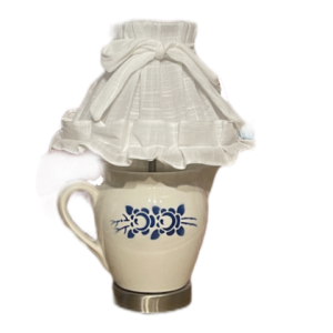 Kannenlampe – Weiß mit blauen Blümchen