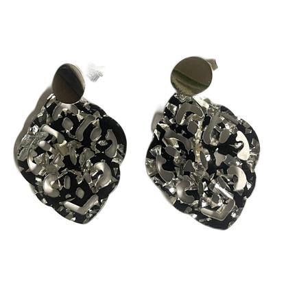 Ohrringe Ornament-Resin - Schwarz mit Metallflocken