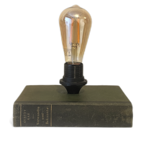 Bücherlampe – Verwandte und Bekannte