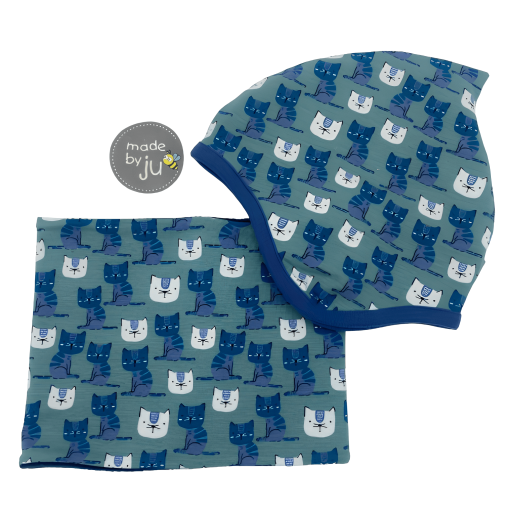 SET WINTER- HAUBE + LOOPSCHAL - KATZEN blau auf dunkelmint (Größe wählbar)
