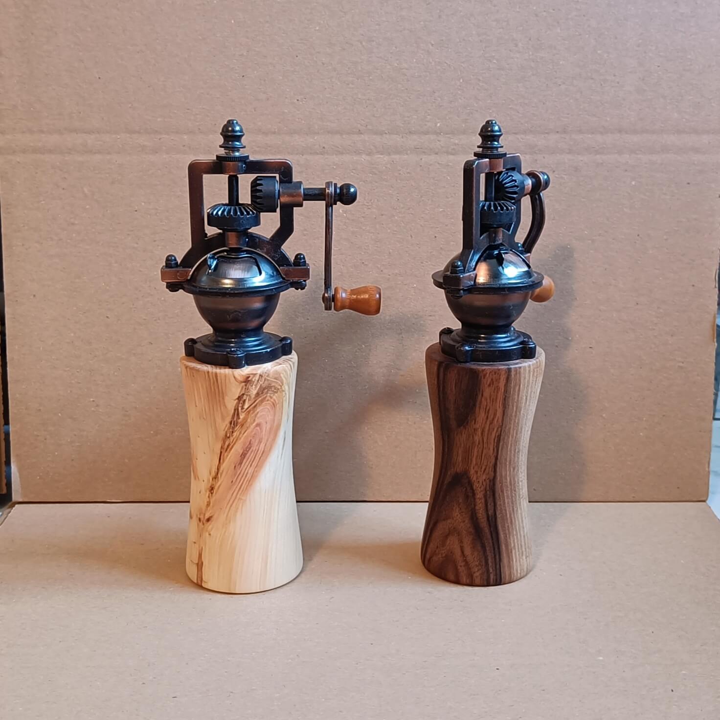 Gewürzmühlen Zirbenholz/Nussholz - Image 2