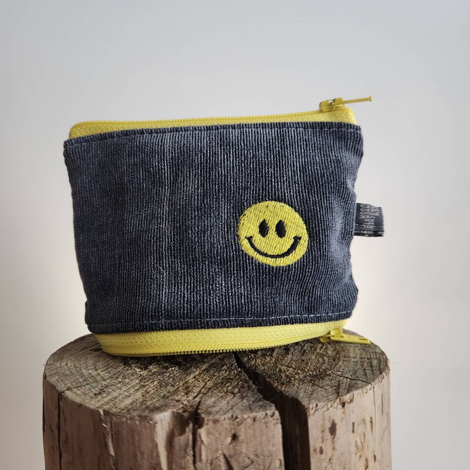 zweiBAG SMILEY gestickt, cord grau