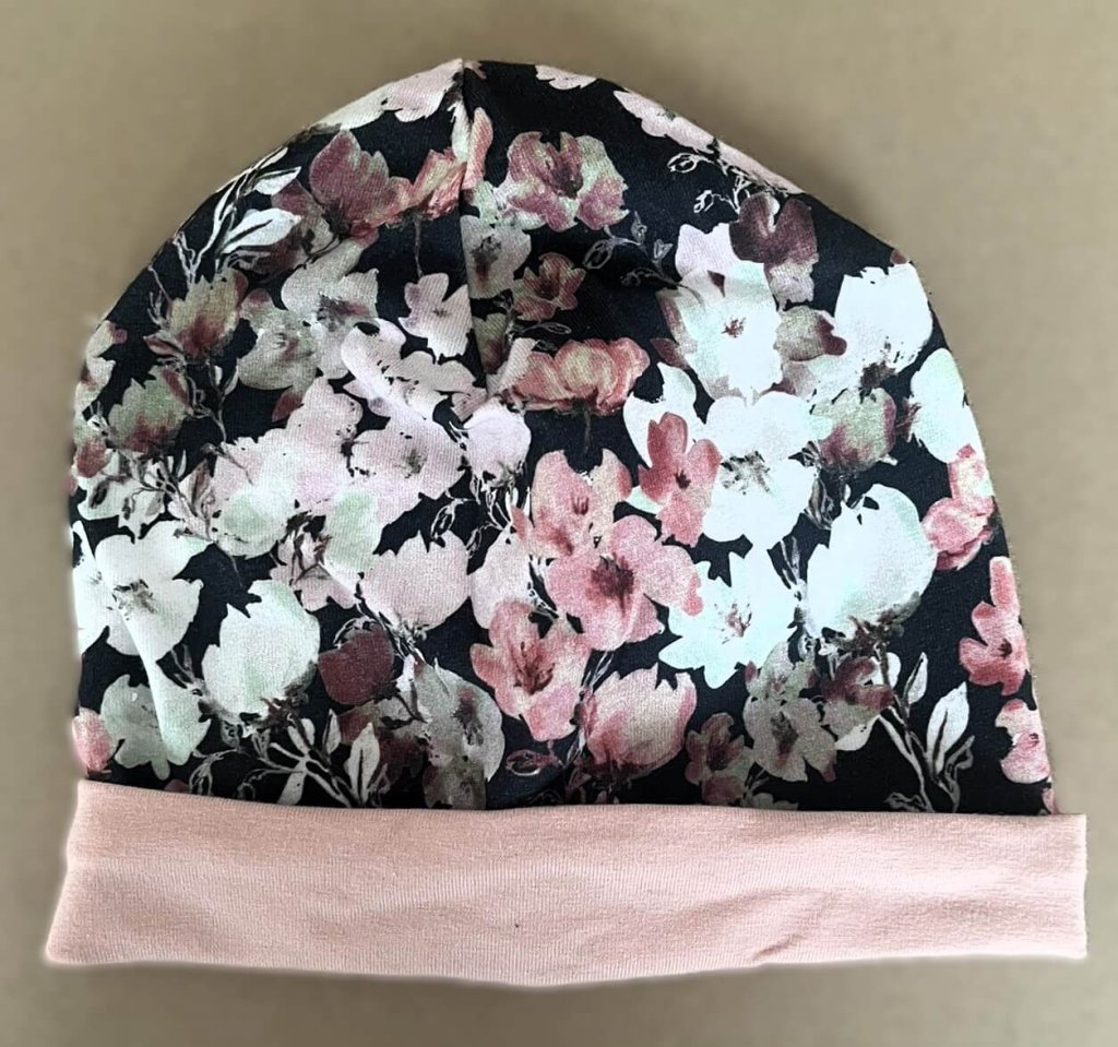 Wendehaube schwarz mit kleine Blüten