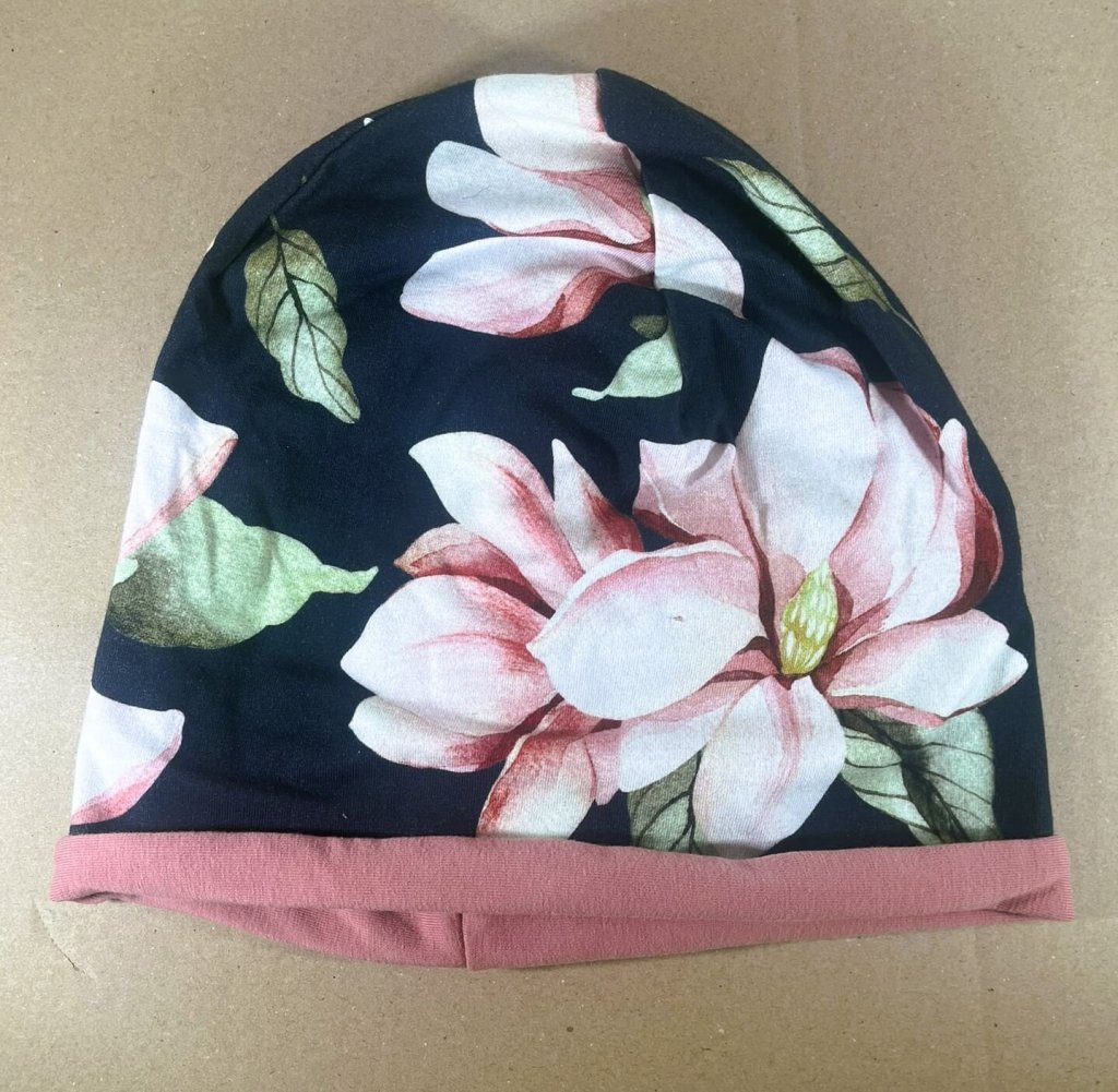 Wendehaube schwarz mit Blumen