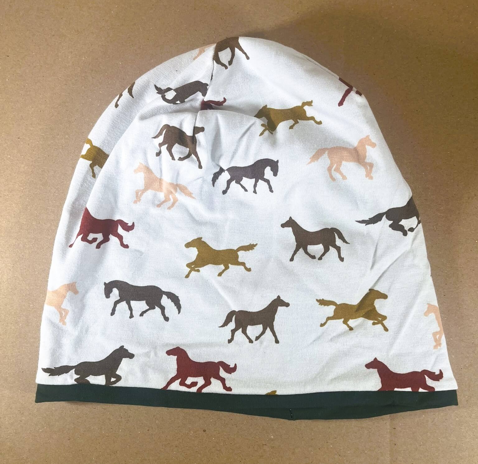 Wendehaube hellblau mit Hasen - Image 2