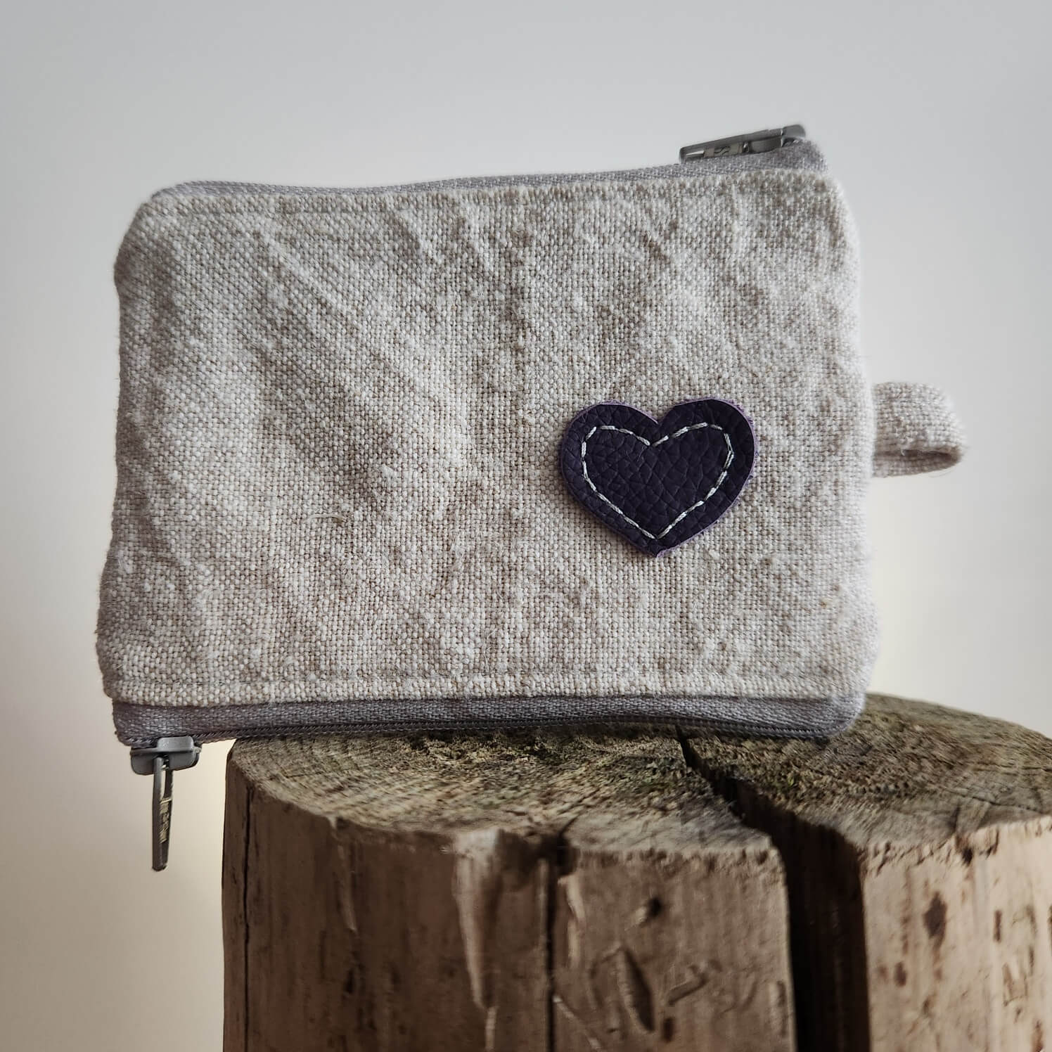 zweiBAG Lederherz lila - uraltes Leinen