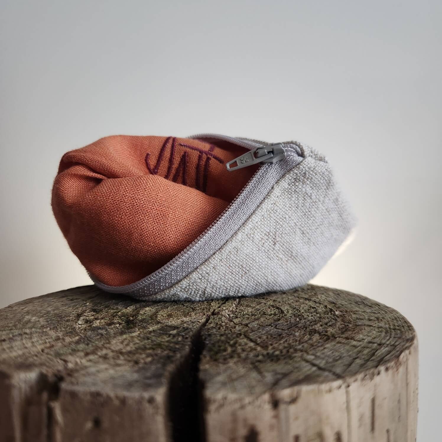 zweiBAG Lederherz lila - uraltes Leinen - Image 2